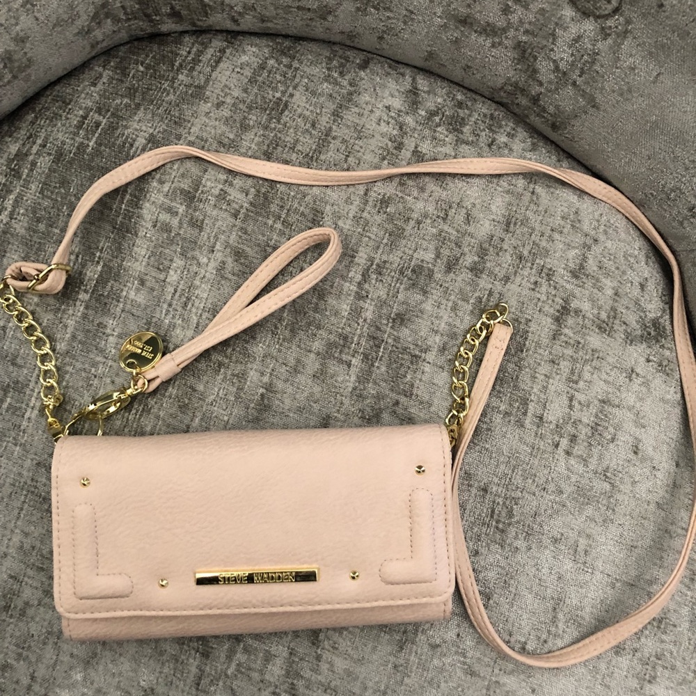 Steve Madden crossbody wallet